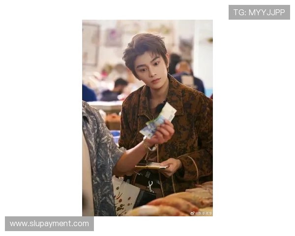 丁禹兮花开锦绣高光时刻！中餐厅 9 先导片今晚首播引期待(2)